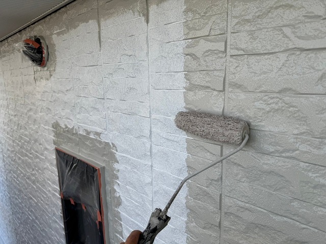 エスケープレミアムシリコンで塗り替え工事